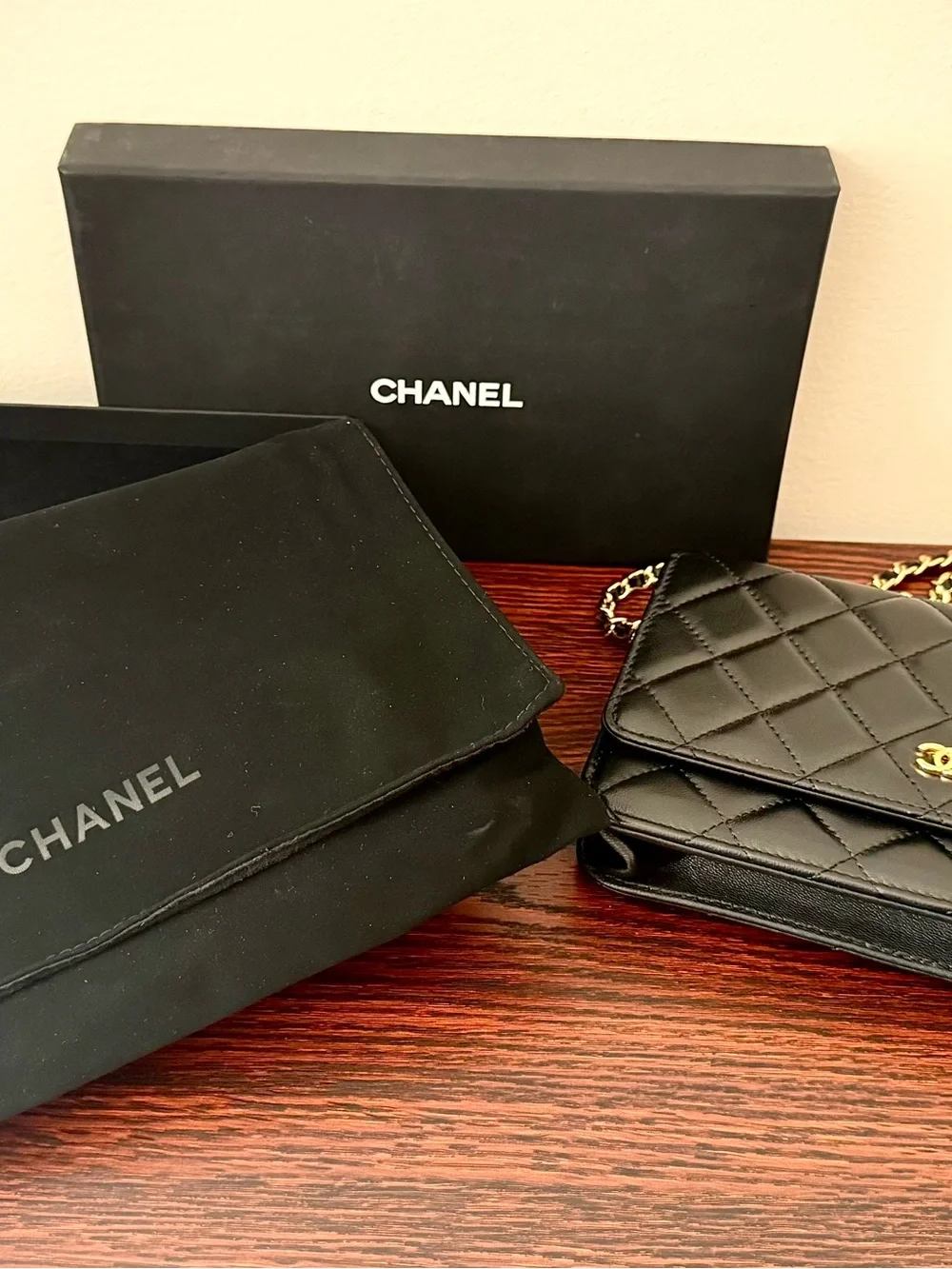 CHANEL Classic Wallet on Chain